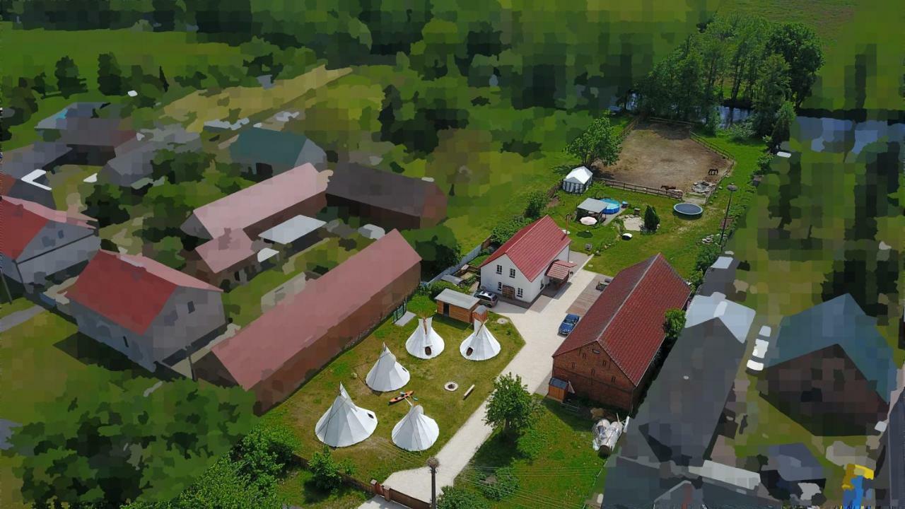 Kuckunniwi Tipidorf Hotel Tauche Exterior foto